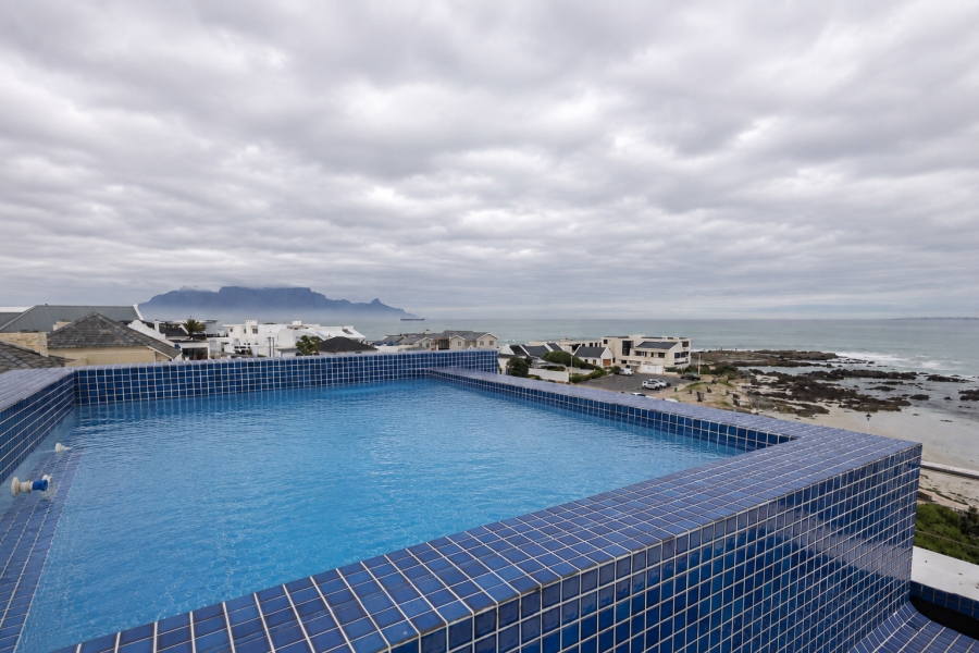 6 Bedroom Property for Sale in Bloubergstrand Western Cape